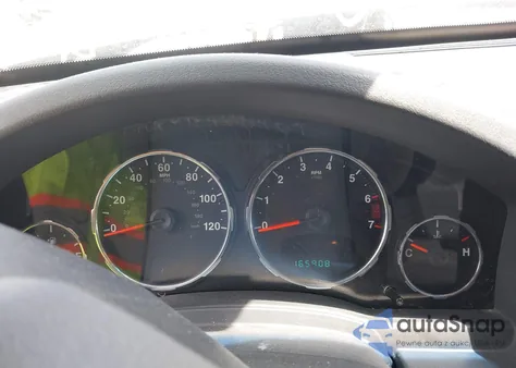 2008 Jeep Liberty Sport z USA, uszkodzony, nr VIN 1J8GN28K98W174572